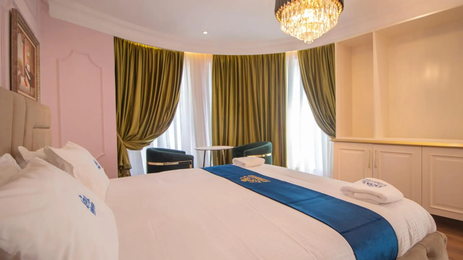 Hotel Ambasada Qta Patza-Kuqani
