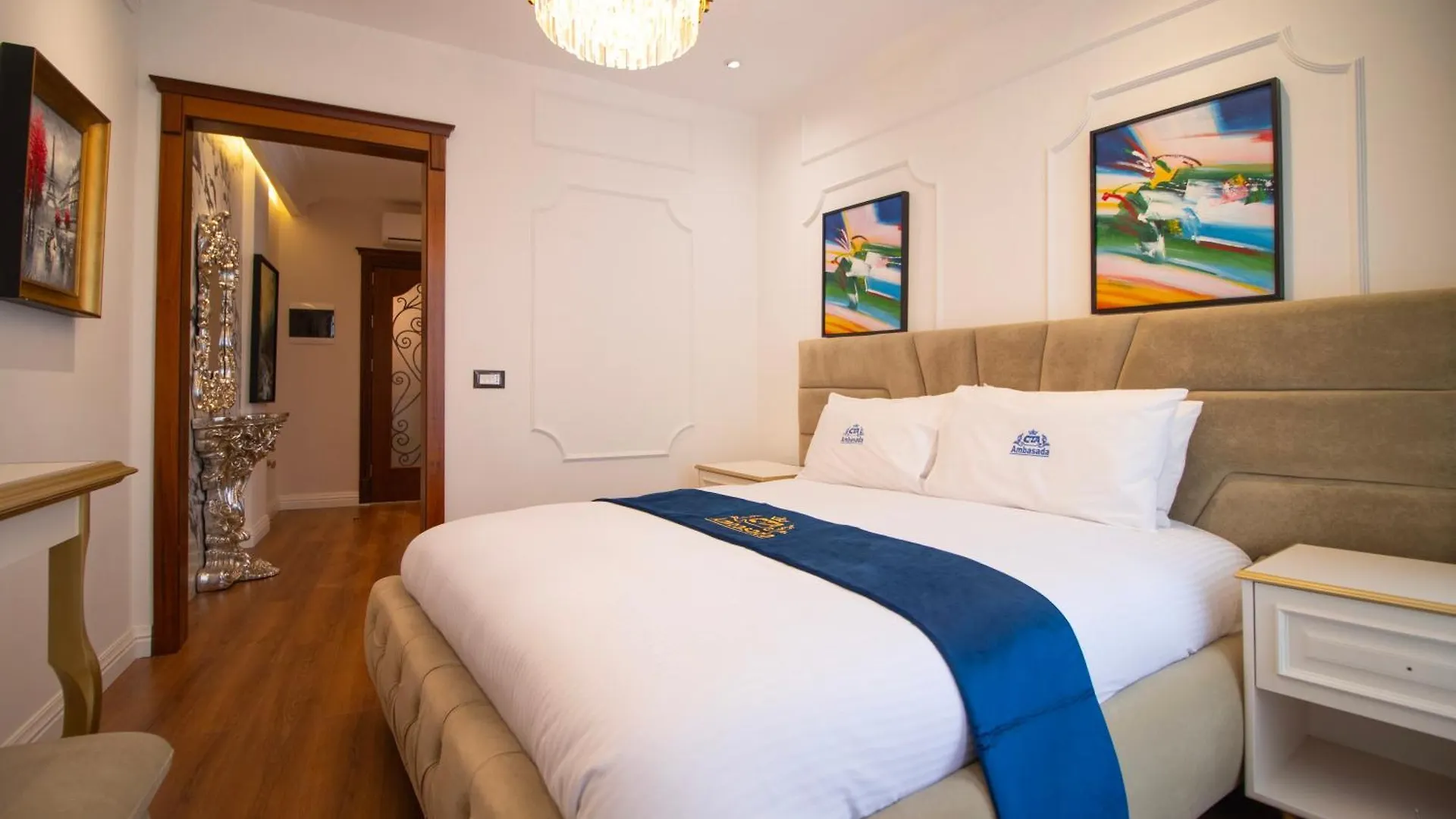 Patza-Kuqani Hotel Ambasada Qta